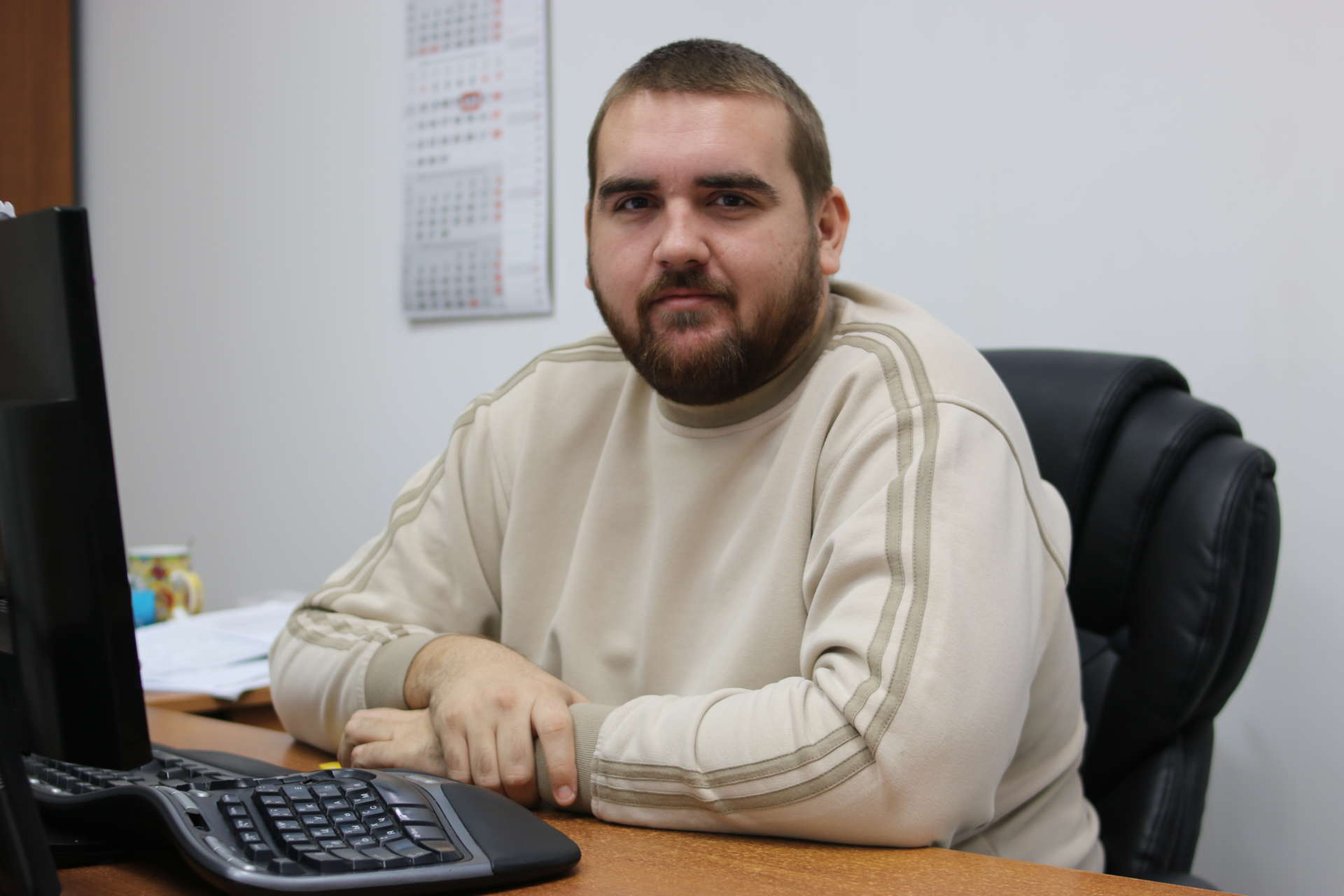 Сегодня свой день рождения празднует Иван ВасильевичЧибирков  —  начальник отдела информационных технологий и сервисного обслуживания ООО «УК АСБ-Агро»